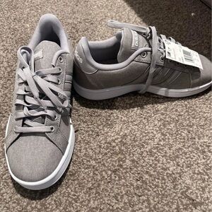 Men’s Adidas Grand Court size 8